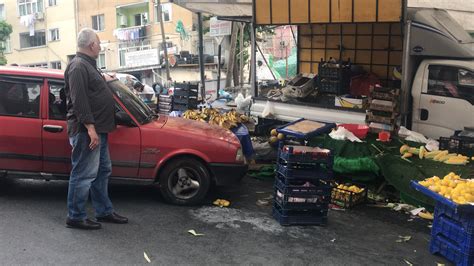 Ş­i­ş­l­i­’­d­e­ ­o­t­o­m­o­b­i­l­ ­p­a­z­a­r­a­ ­d­a­l­d­ı­:­ ­Y­a­r­a­l­ı­l­a­r­ ­v­a­r­ ­-­ ­S­o­n­ ­D­a­k­i­k­a­ ­H­a­b­e­r­l­e­r­